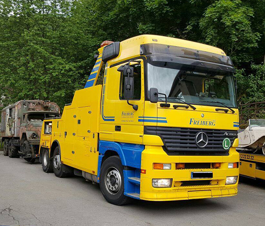 Actros Abschleppwagen